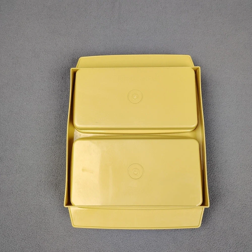 Vintage‎ Tupperware HARVEST GOLD Deviled Egg Keeper Carrier Storage Set USA